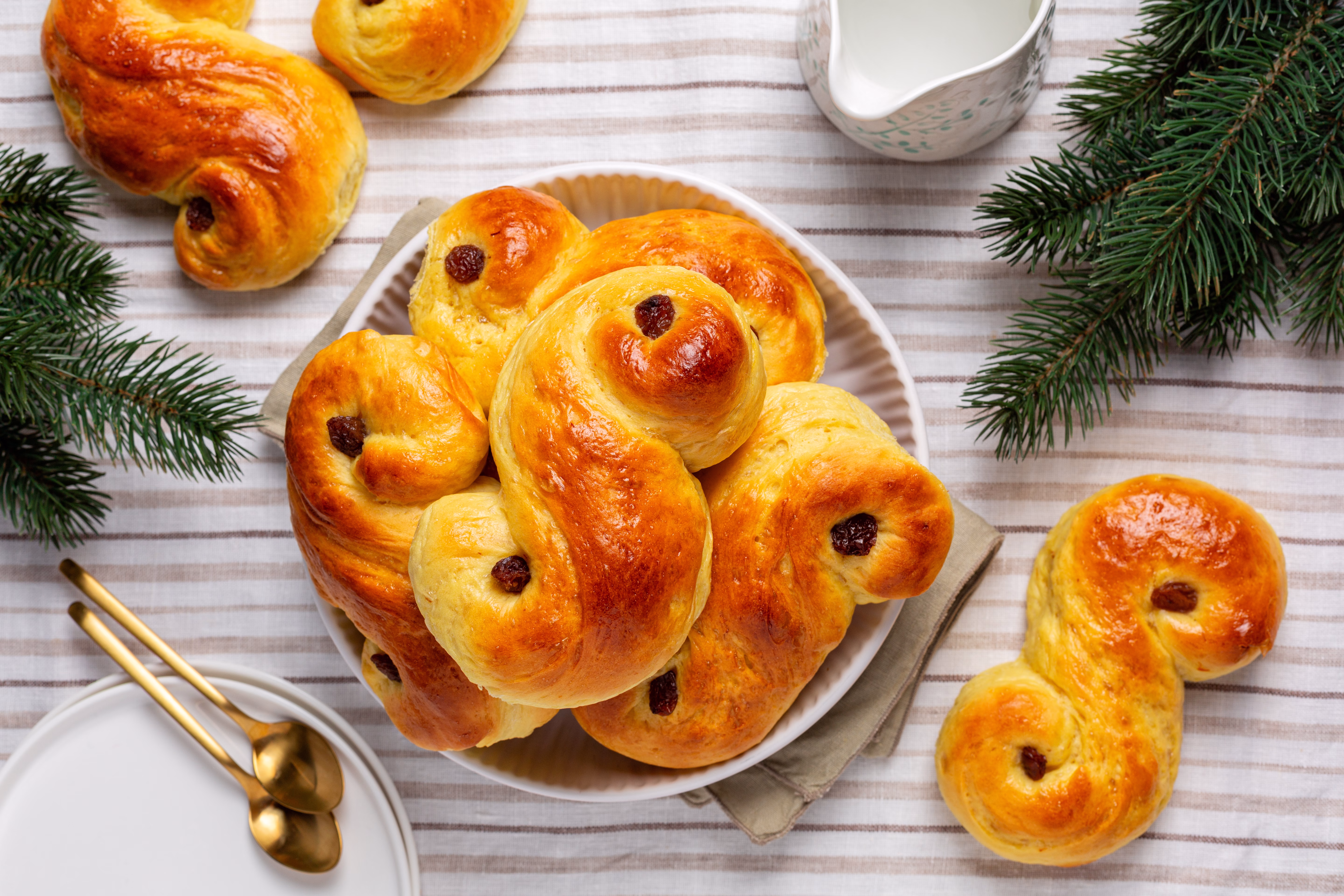 Saftiga lussekatter – enkelt recept utan fördeg